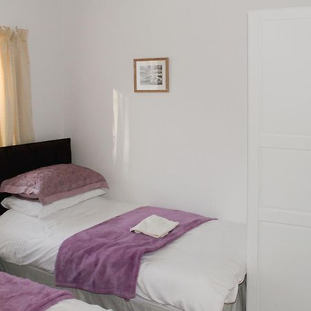 Bodwen Corner Cottage Wootton Bridge  Zewnętrze zdjęcie